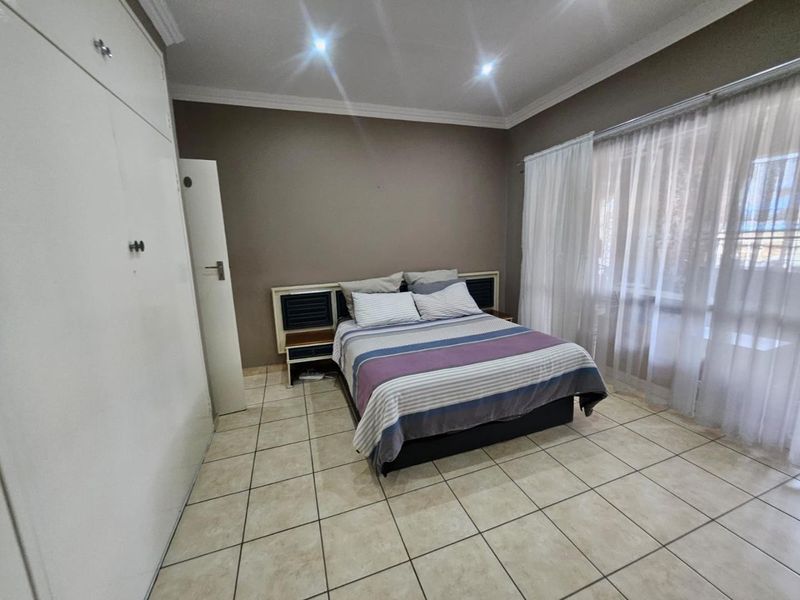 House For Sale in New Redruth, Alberton - Photo 10