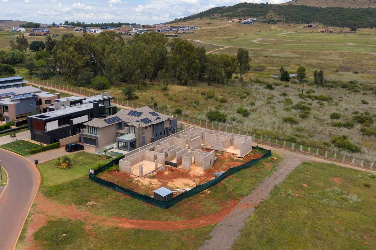 A unique opportunity to complete a home designed for luxury living - Photo 2