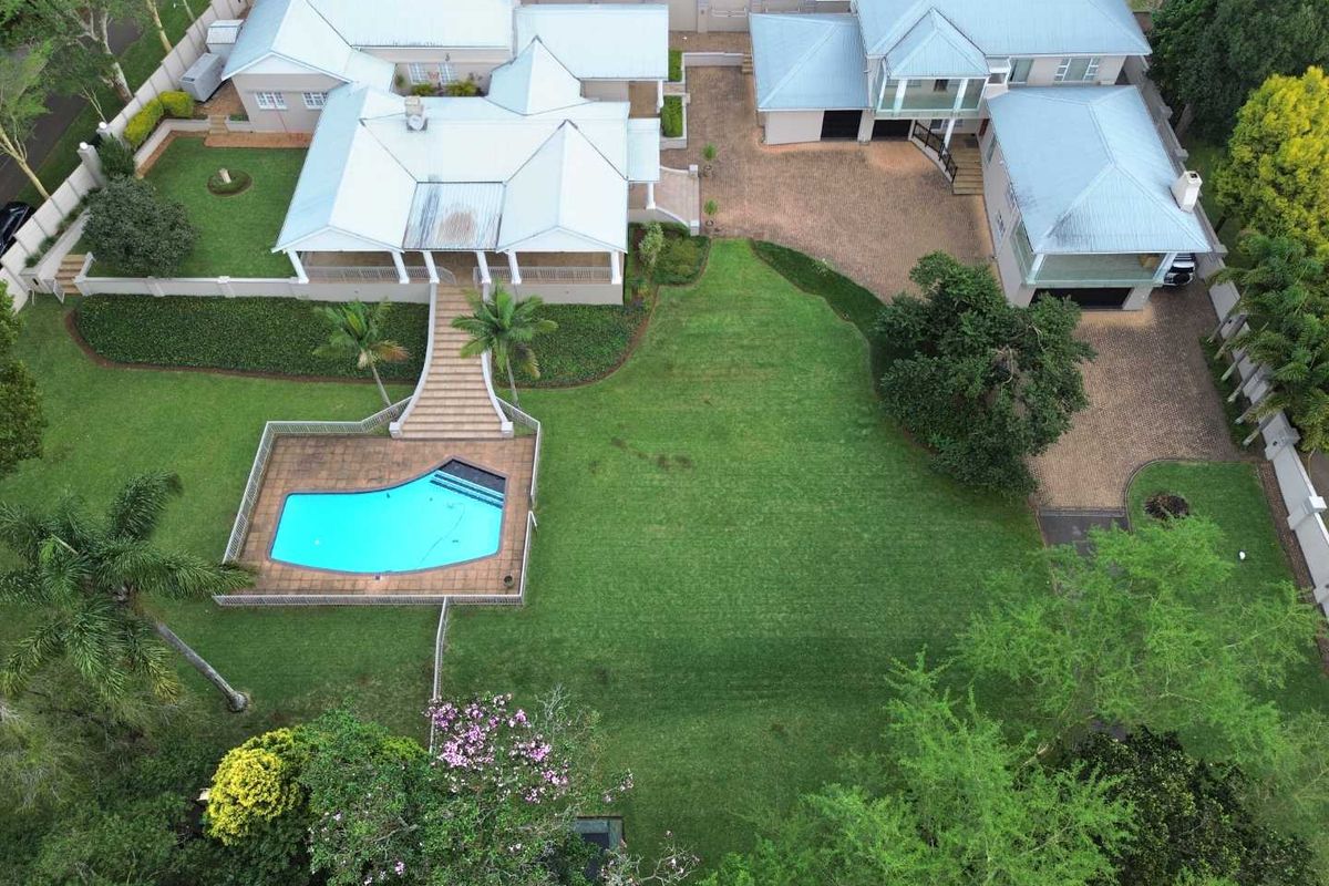 Exceptional 6 Bedroom Luxury Home in the Heart of Kloof's Blue Zone - Photo 2