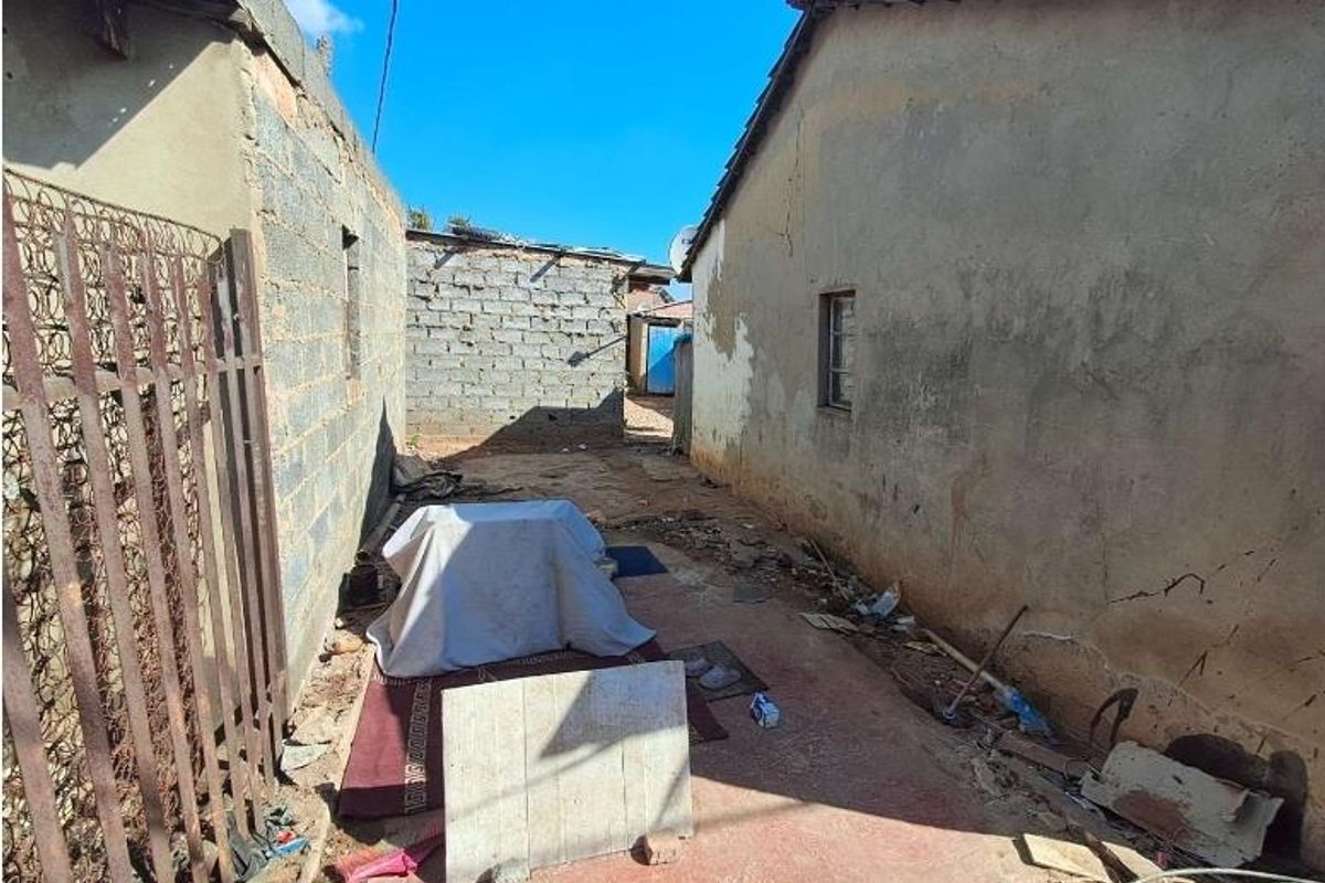 2 Bedroom House In Ivory Park - Photo 5