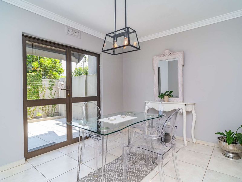 Stylish 2 bedroom duplex for sale in Umhlanga Manors - Photo 9