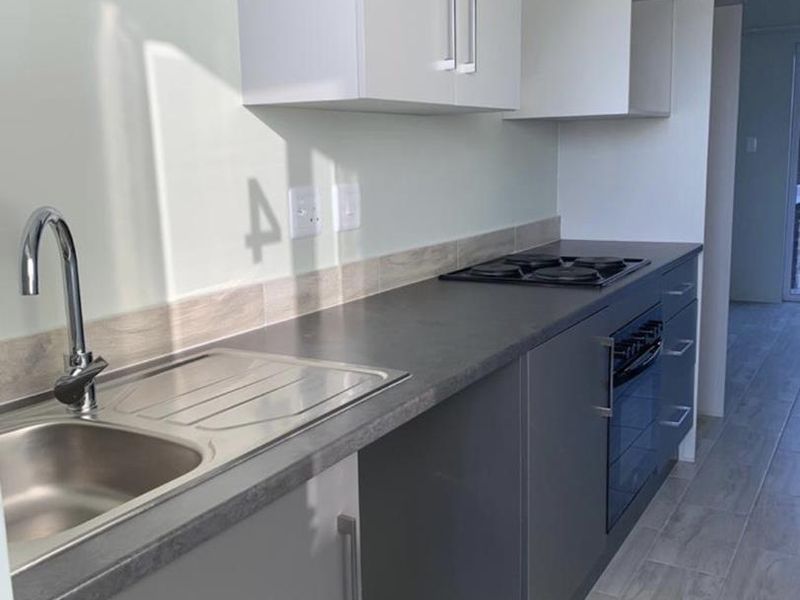 Leah Terrace Ground Floor Apartment - Photo 4