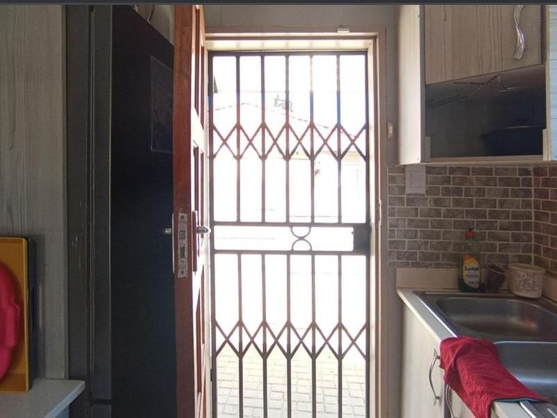 Smart Home - Photo 7