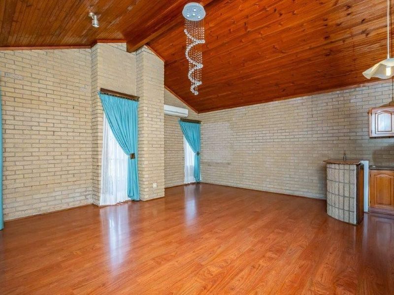 3 Bed Townhouse centrally located in Westville. - Photo 4