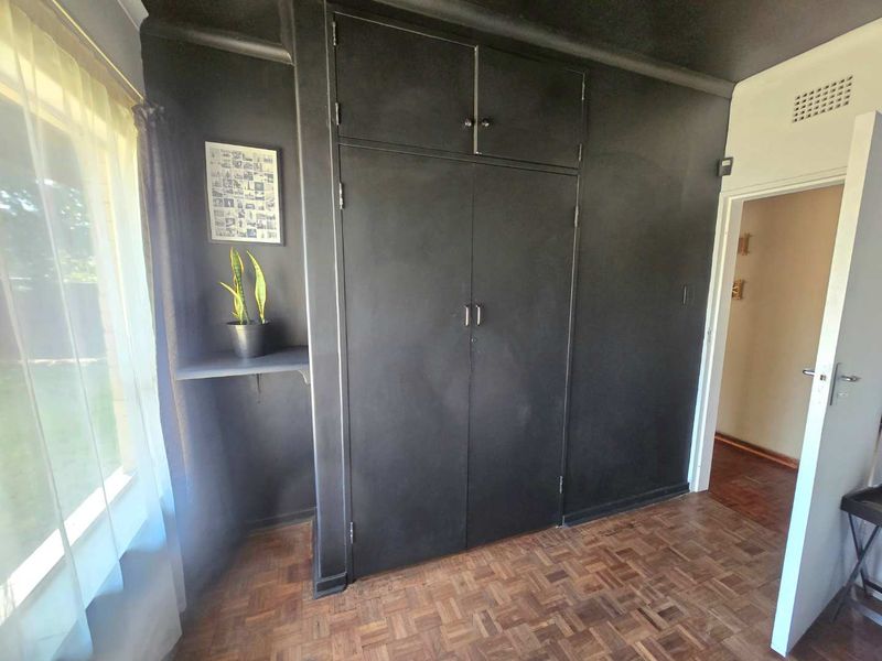 Beautiful family home and you can make her all yours! - Photo 9