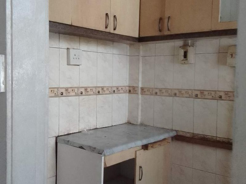 Priced to sell! - Photo 8