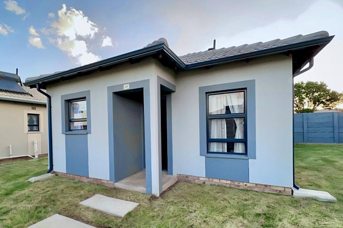 Tanganani Brand New - R 664 400, 2 beds, 1 bath ! - Photo 3
