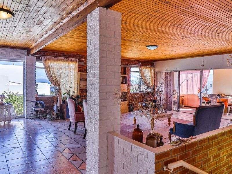 Perfectly Positioned Home with Sea Views - Photo 9