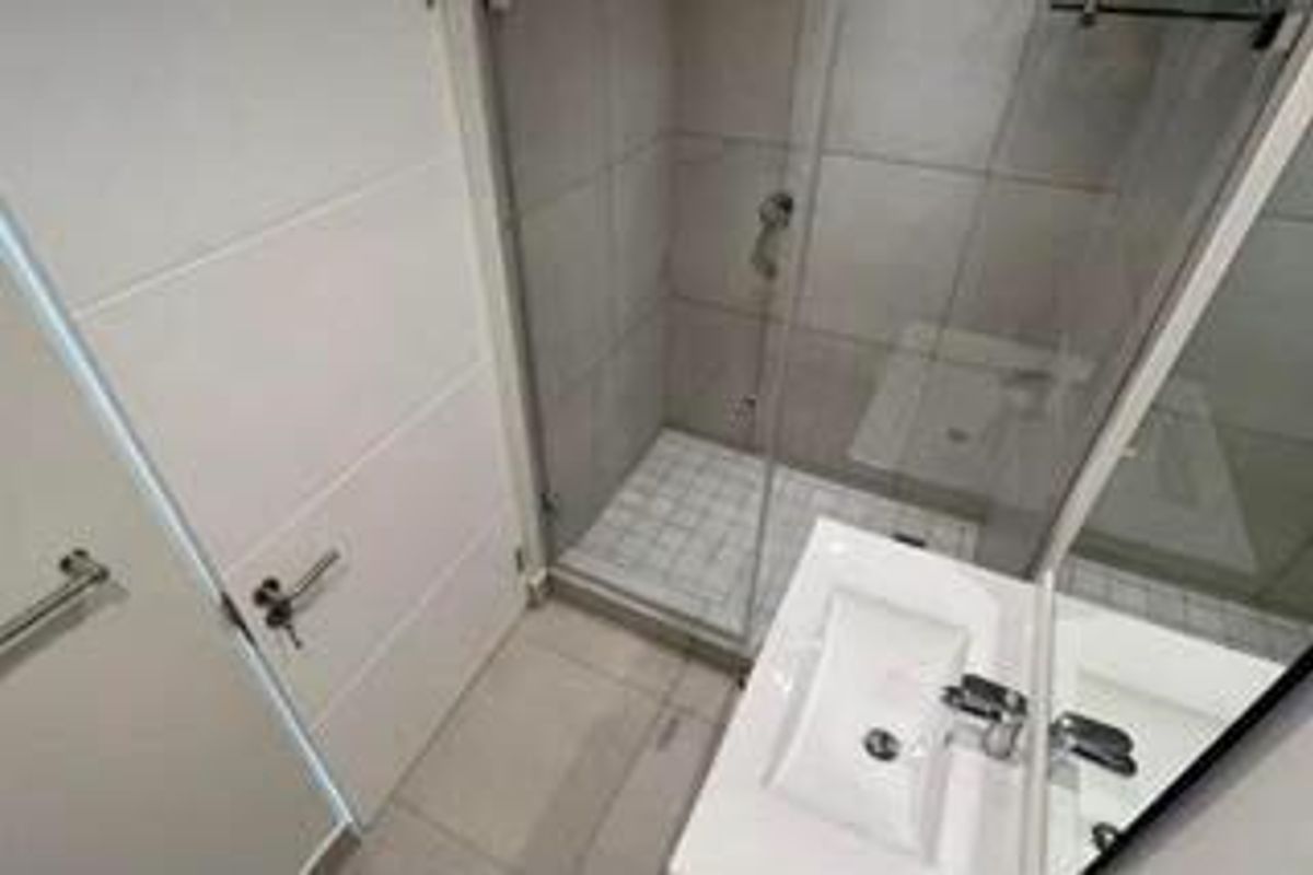 Modern 1 Bedroom for Sale - Photo 4