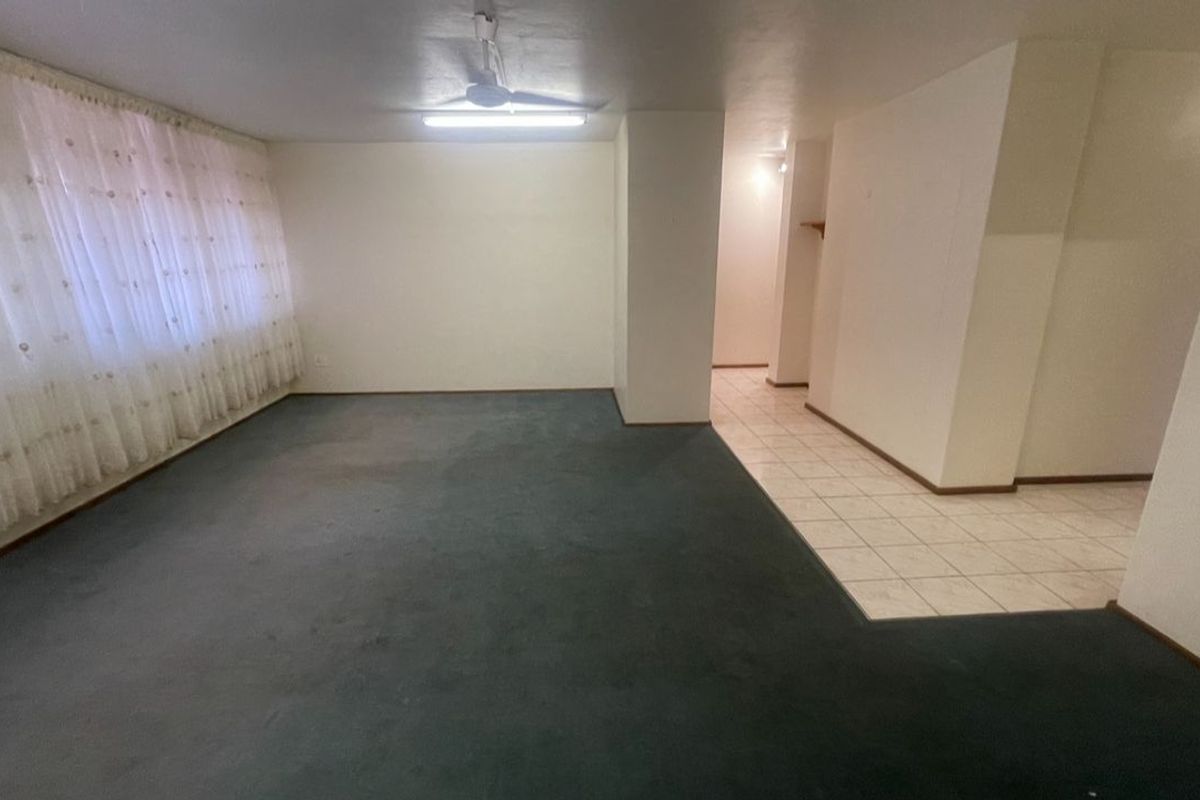 Spacious apartment with potential - Photo 3