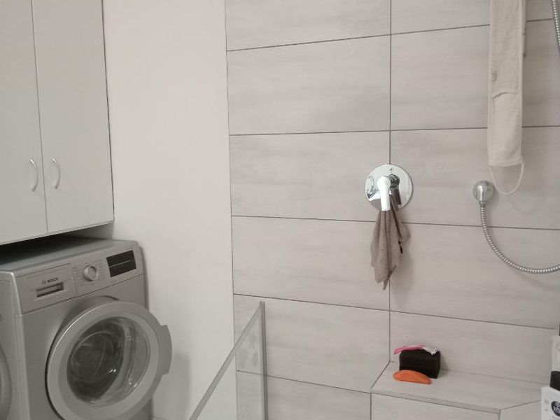 2 Bedroom  townhouse in small complex - Photo 10