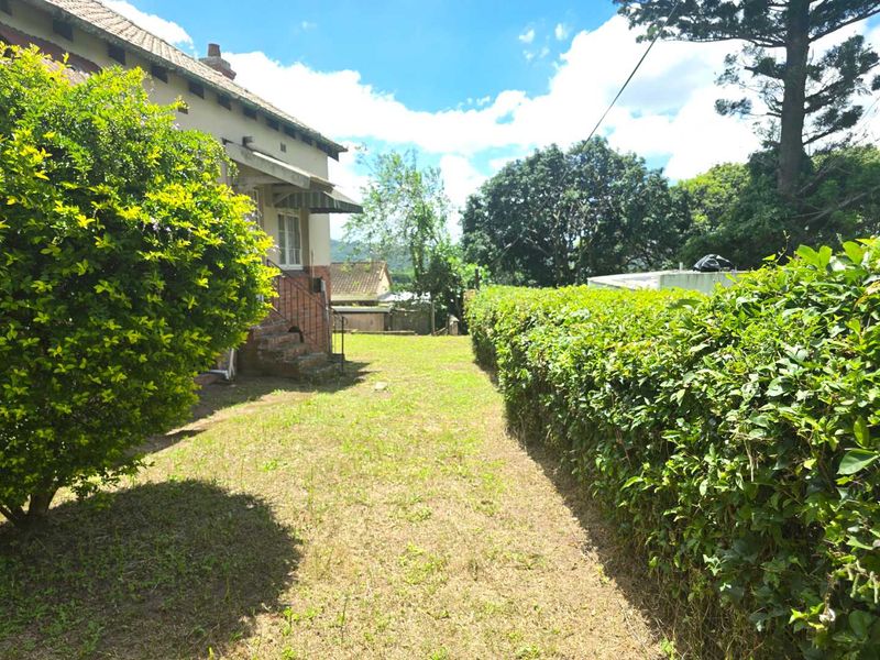 Spacious townhouse in complex gated estate - Photo 7