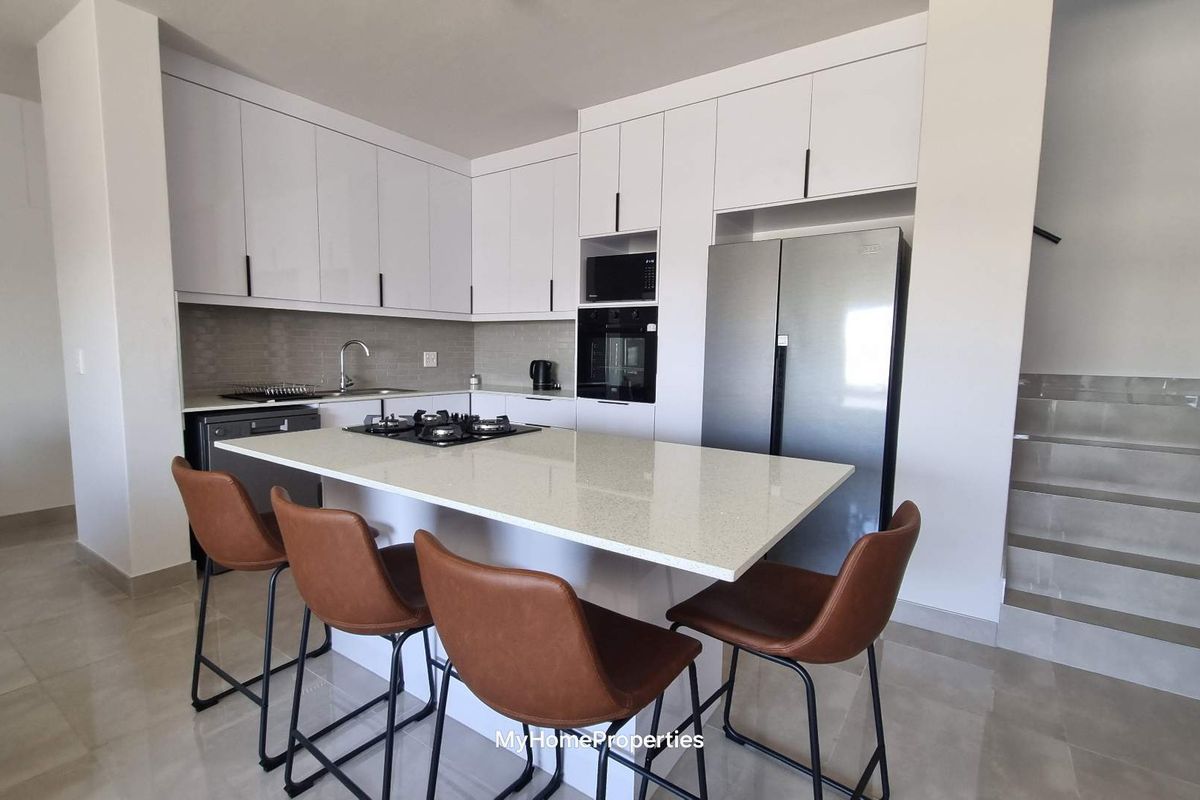 Modern - 2 BEDROOM TOWNHOUSE FOR SALE– Kramersdorf - Photo 2