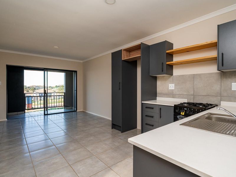 Kings Gate Estate 3 Bedroom Apartment - Photo 2