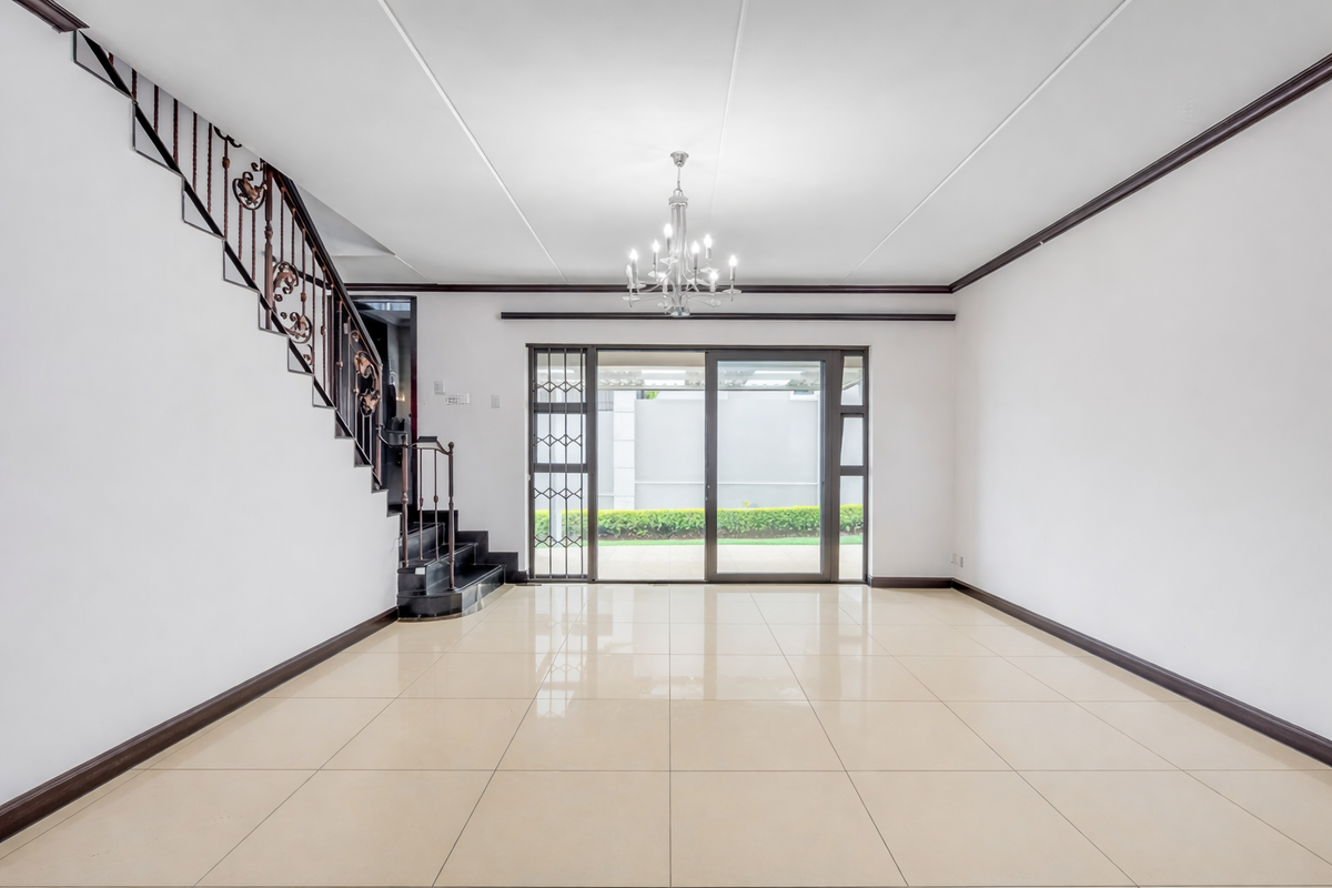 Stylish and Spacious Townhouse - Photo 3
