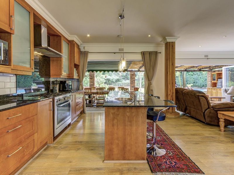 STUNNING 4 to 5 BEDROOM HOME WITH SOLAR AND WATER BACK UP and HOME OFFICE SPACE - Photo 6