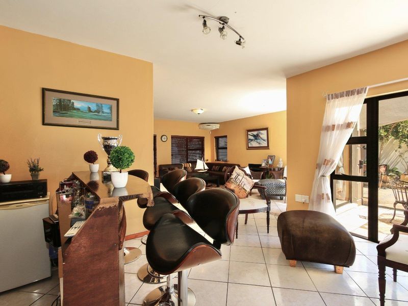 Magnificent and spacious family home - Photo 9