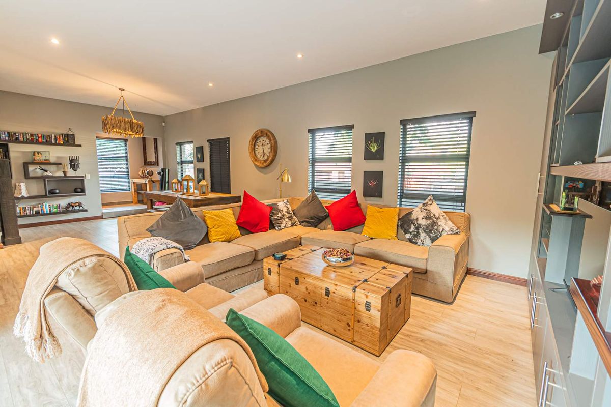 Security Estate Gem! - Photo 2