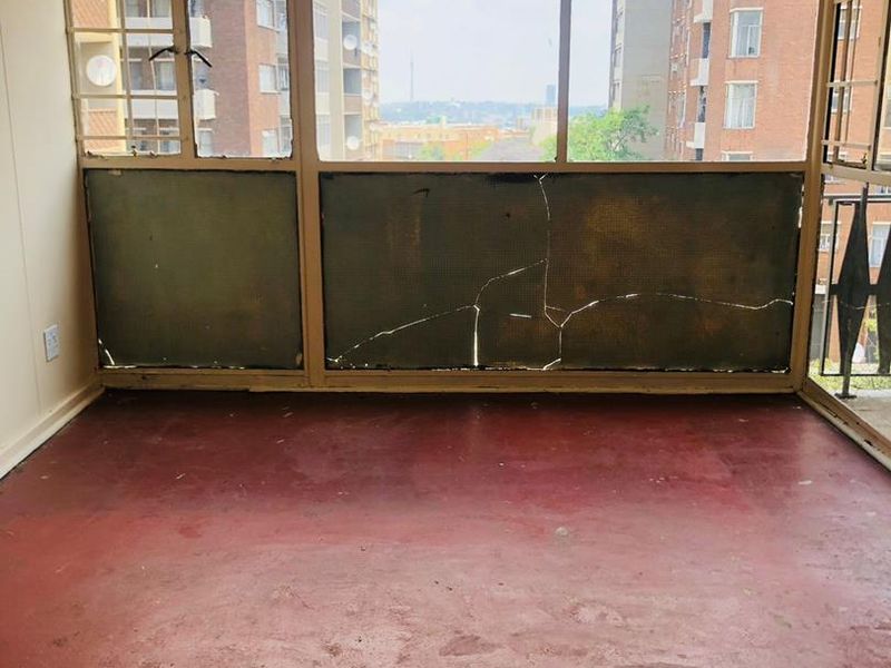 Explore Ideal Living: Security & Convenience Combined! - Photo 8