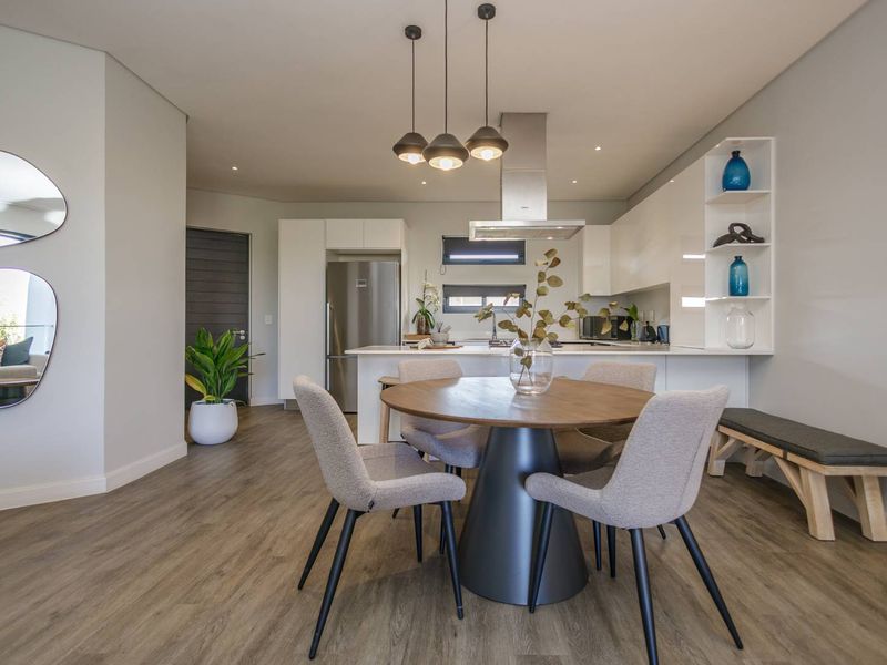 Luxurious 3 Bed Simplex Apartment in Steyn City at 104 on Creek - Photo 8