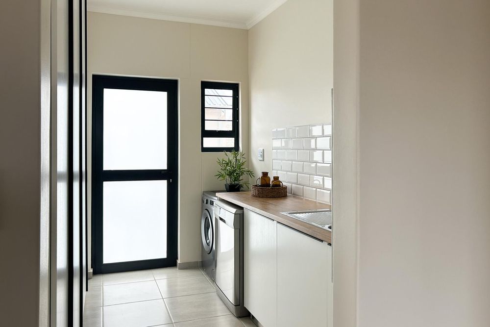 Plenty of extra cupboards in the scullery!