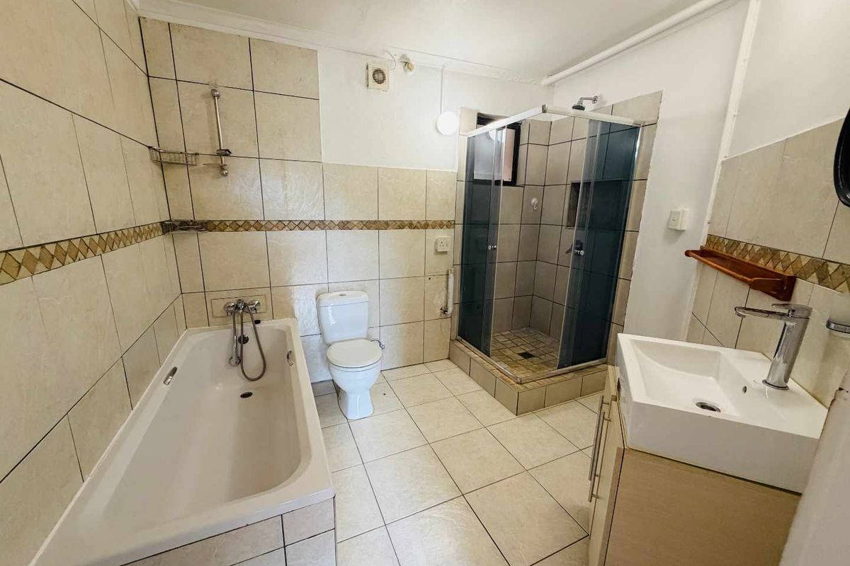 Hendra - Cozy 2 Bedroom Home  , newly renovated bathroom and Pet Friendly - Photo 4