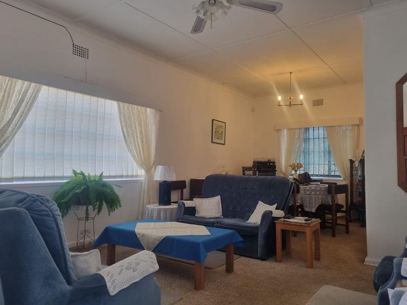 Stunning 3-Bedroom House for Sale! Don't miss this incredible opportunity to own a beautiful 3-bedroom house! - Photo 5