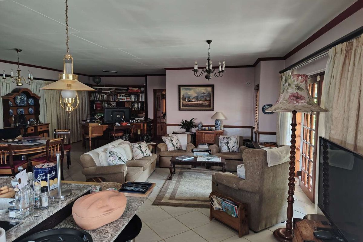 Lovely 3 Bedroom,2Bathroom house in Goedeburg,Benoni - Photo 2