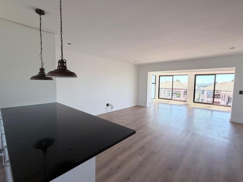 Modern Three-Bedroom Triplex in Island View, La Paloma – With Table Mountain Views - Photo 5