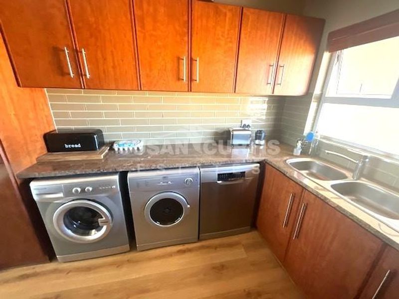 Seafront Penthouse - Photo 7