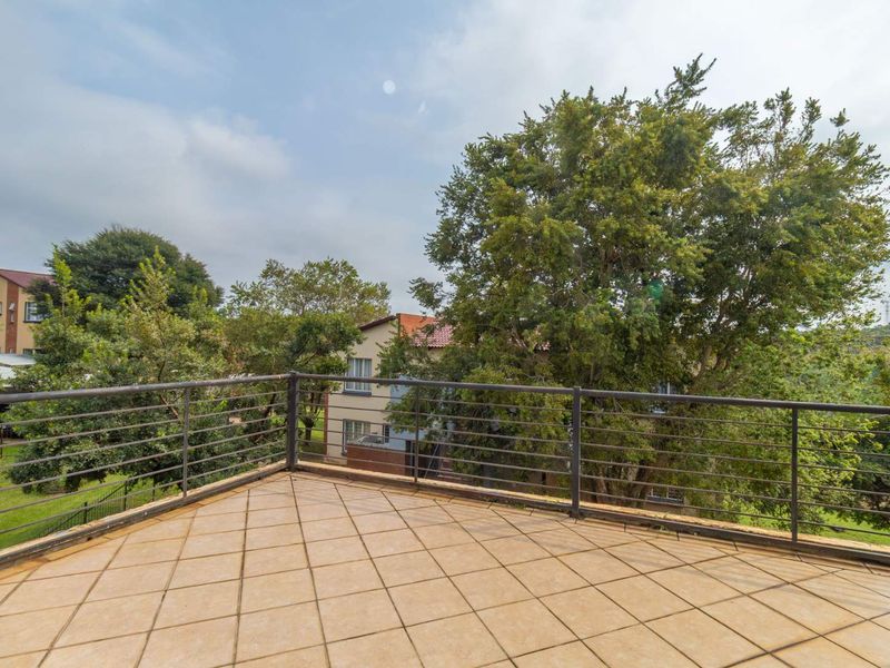 RENOVATED & READY FOR OCCUPATION - Photo 8