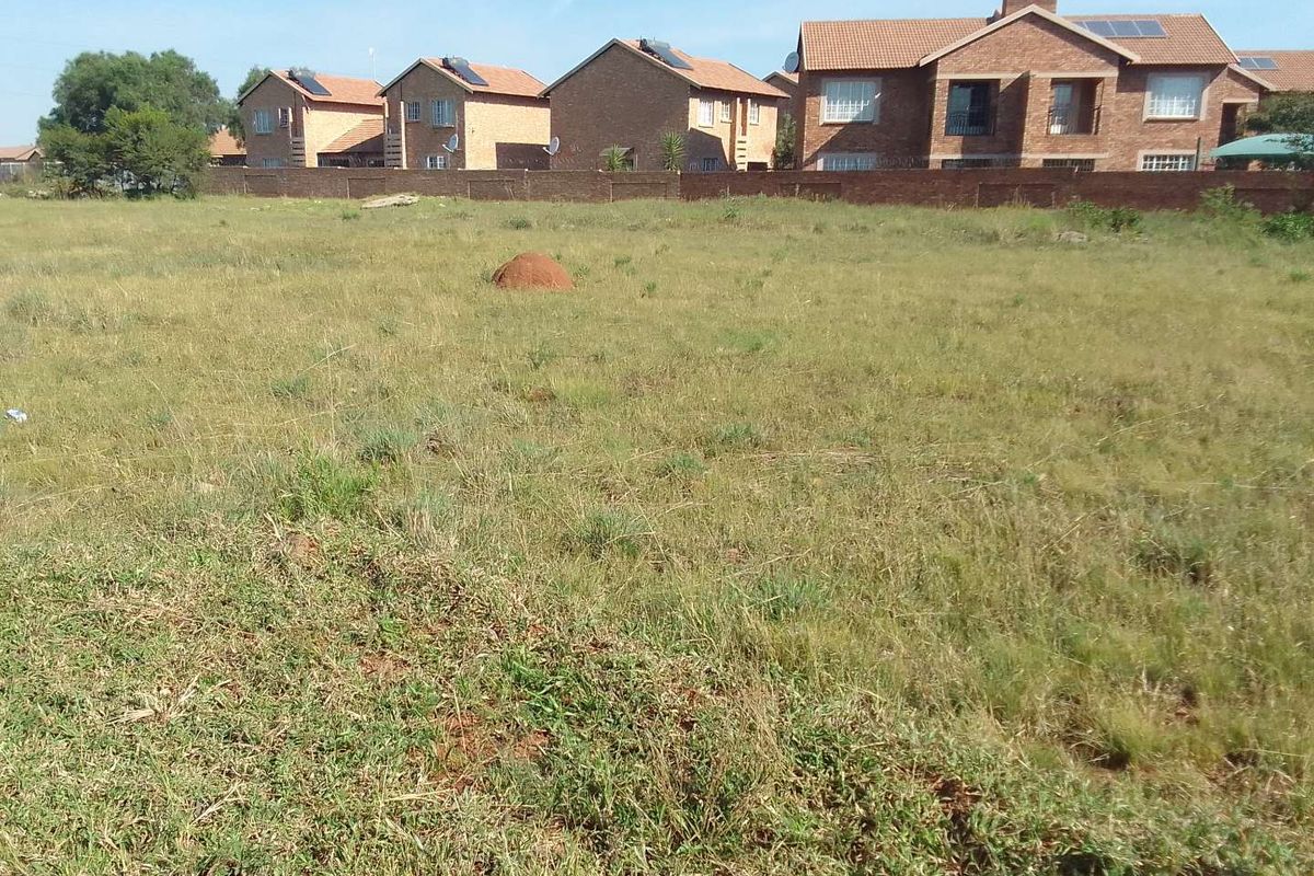 Developers! Building Flats, Townhouses? Here are 4 stands available - Photo 3