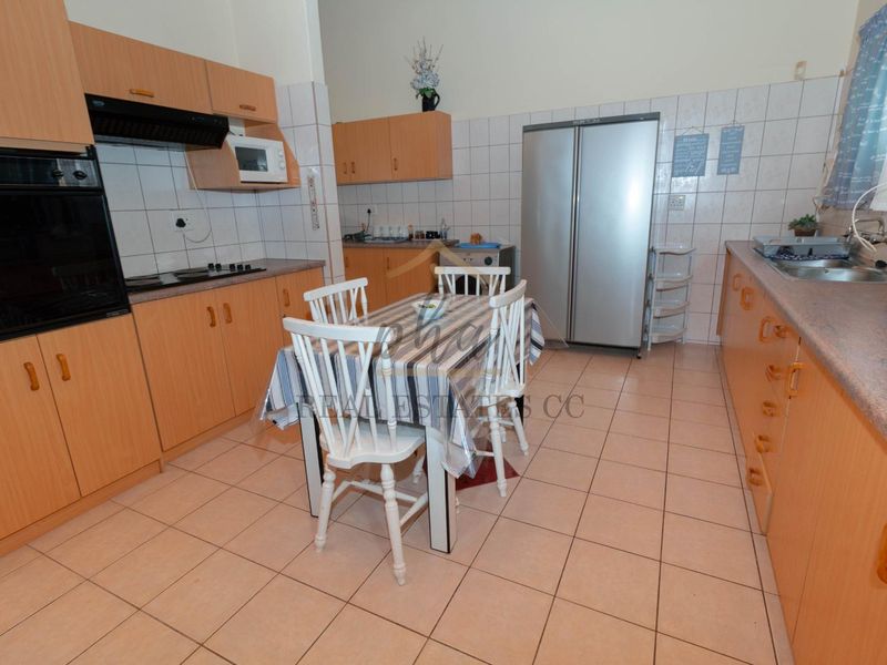 Coastal Living - Photo 10