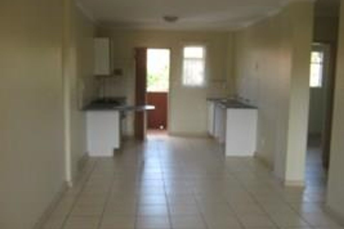 TWO BEDROOM APARTMENT IN CENTURION -AVAILABLE : IMMEDIATELY. - Photo 4