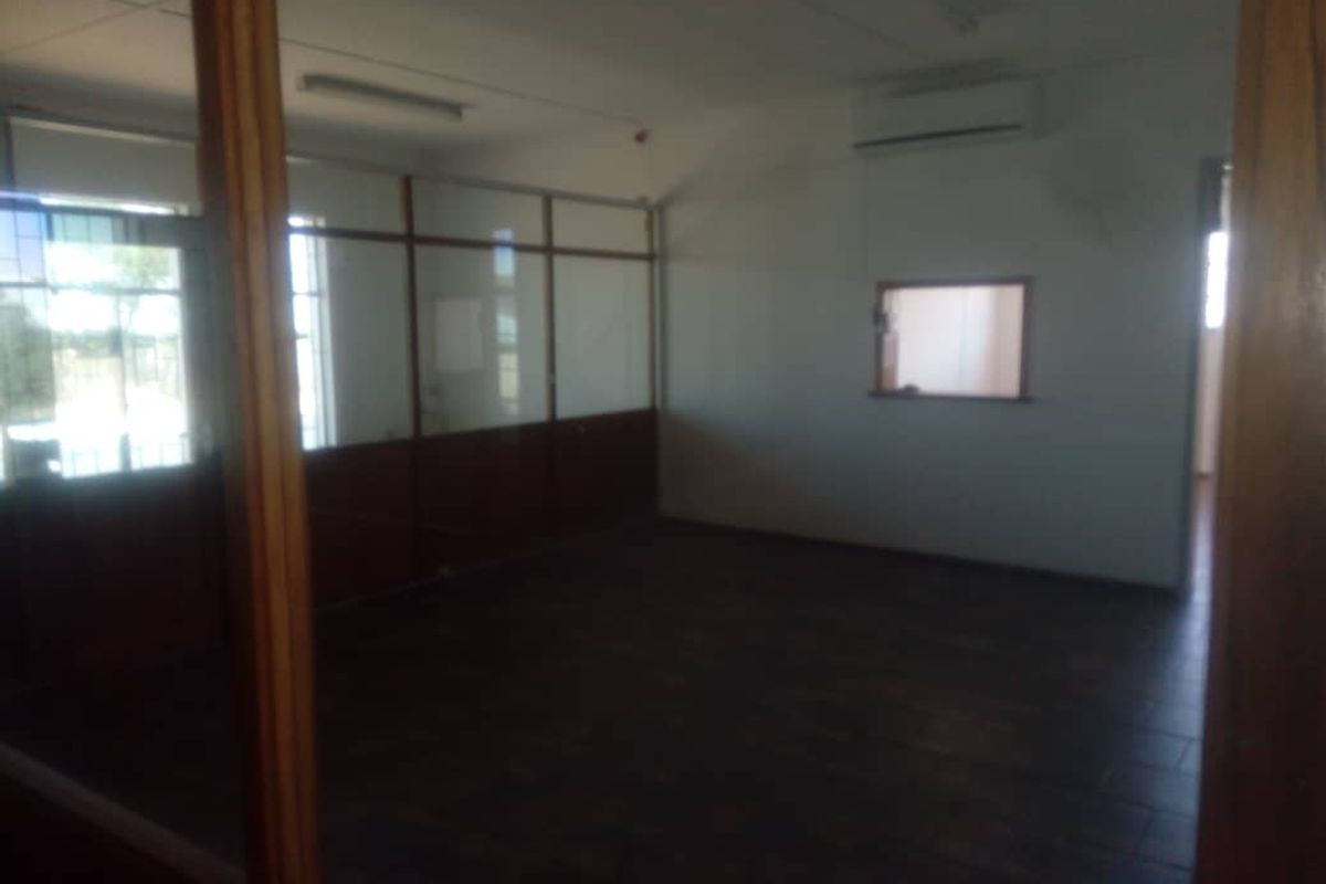 Warehouse For Sale in Southern Industrial - Photo 5