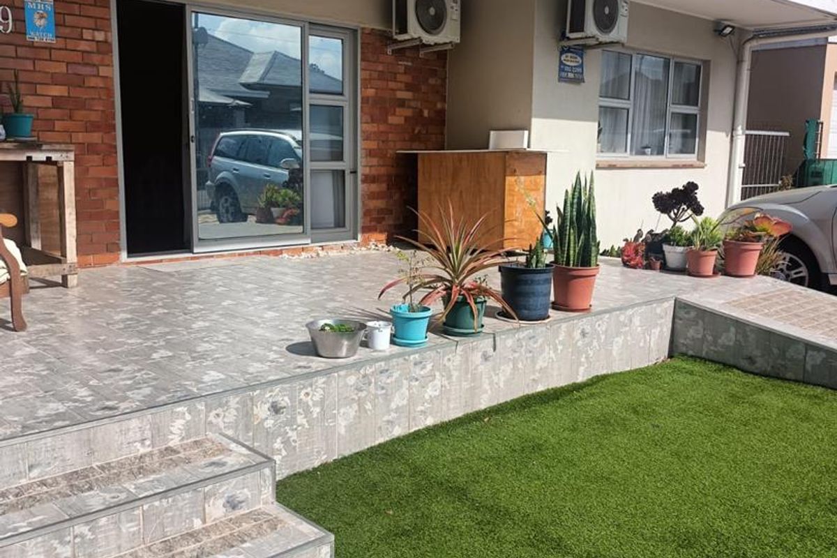 4 Bedroom house in Avondale Parow - Photo 2