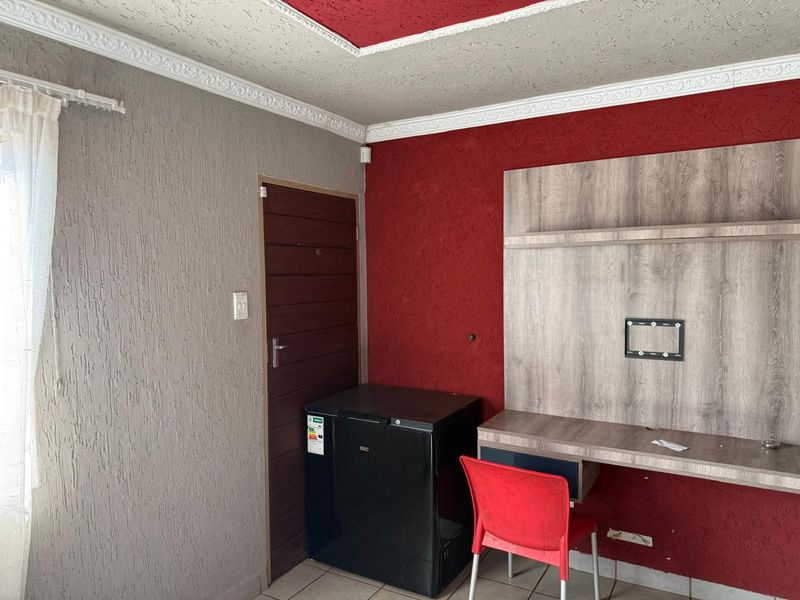 3 bed for sale in skycity - Photo 5