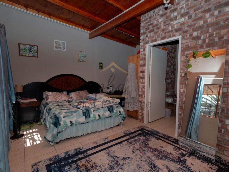 Well Priced Home - Photo 9