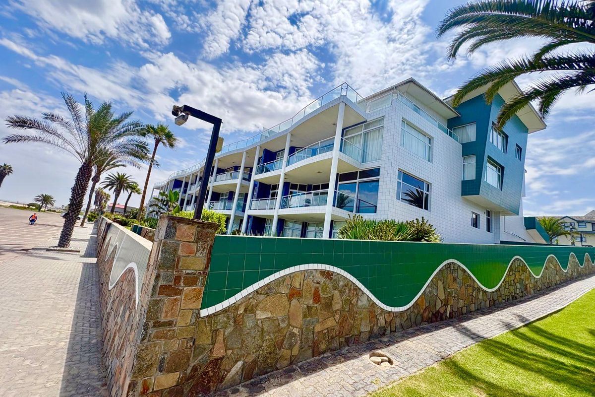 3 Bedrooms Apartment To Rent in Swakopmund - Photo 2