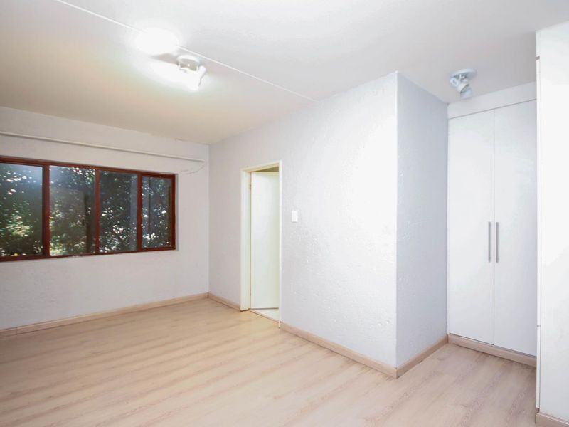 1 bedroom Apartment in Morningside, Sandton - Photo 9