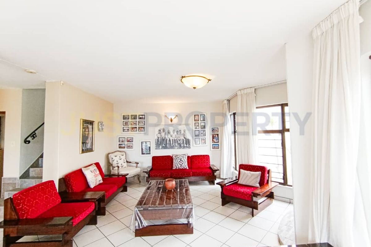 Central Apartment for Sale - Photo 4