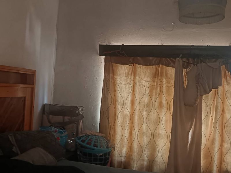 2 Bedroom House with ample covered parking and outbuildings for Sale - Photo 10