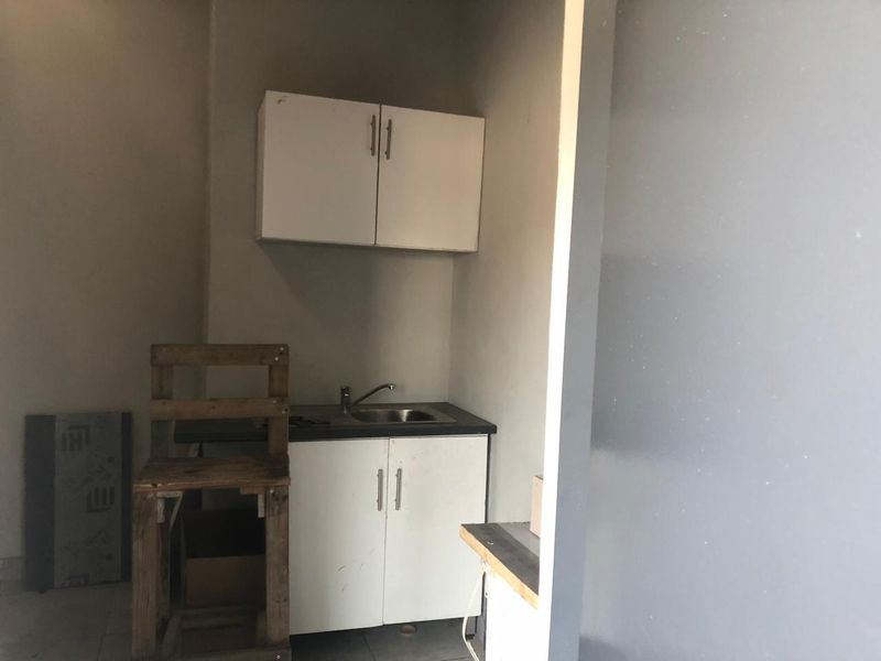 Industrial Office Space Available for Immediate Lease in Cosmo Business Park - Photo 7