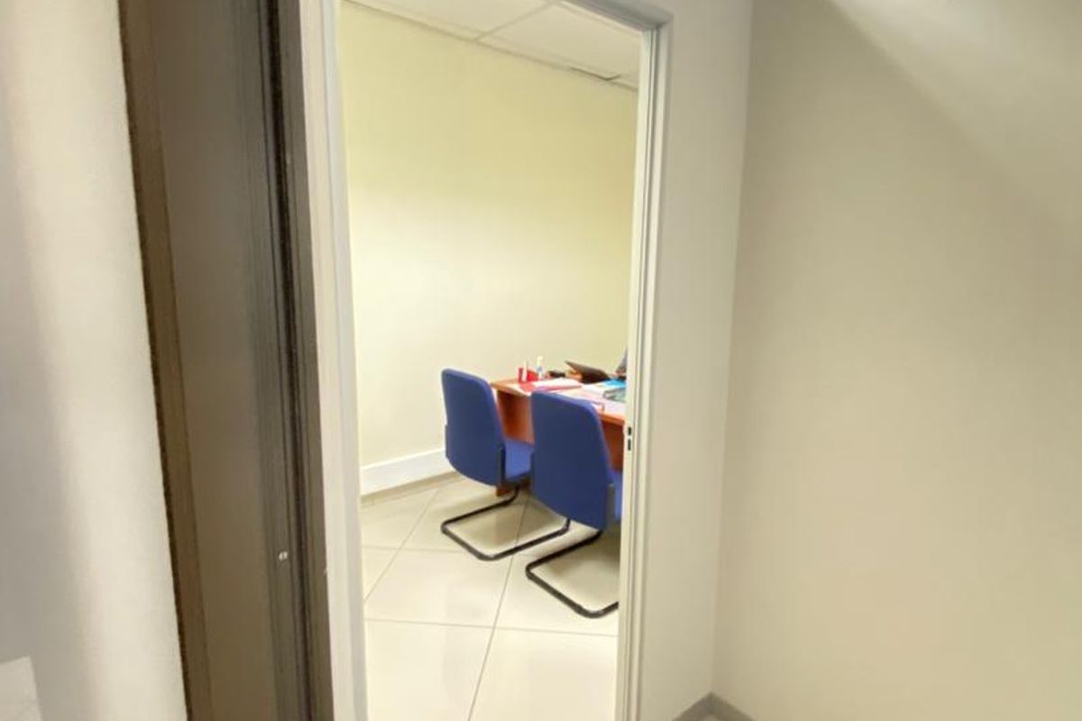 Office space for sale in southern industrial - Photo 4