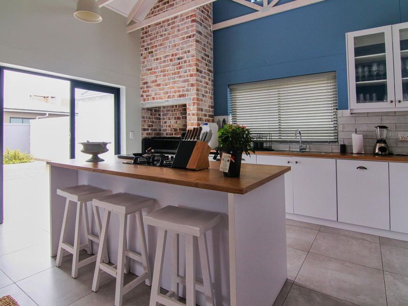 Ext 39, Swakopmund:  BRAND NEW upmarket 2 Bedr Townhouses for sale - Photo 4