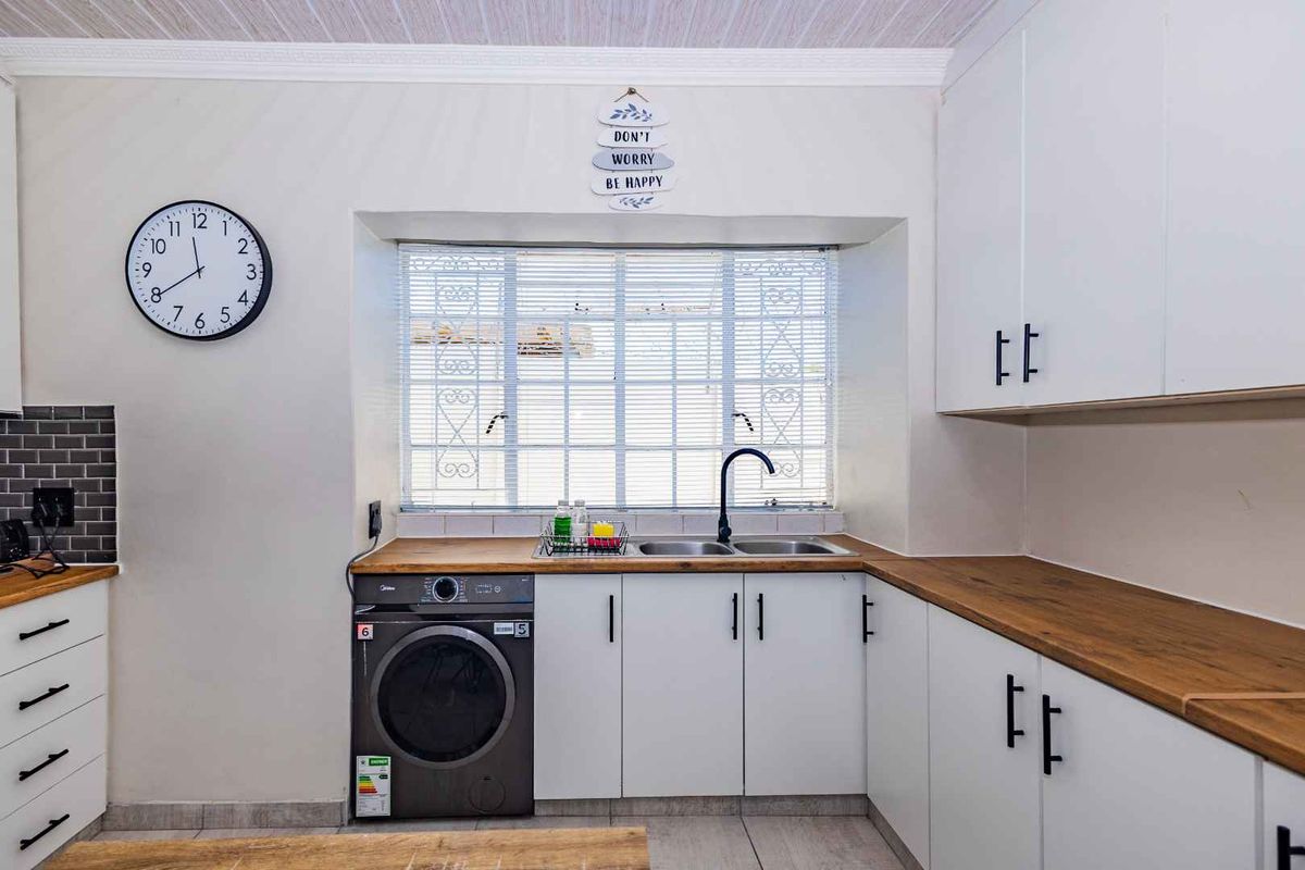 La Bella Vida Self Catering Apartments - Photo 4