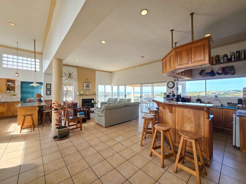 Exceptional coastal living with River and Sea Views – Stilbaai- Wes. - Photo 4