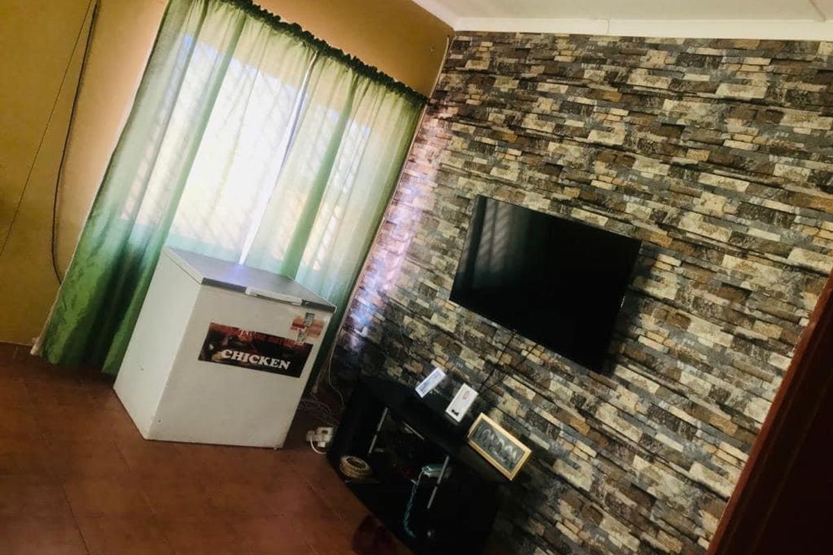 Three bedroom house for sale in Ongwediva - Photo 2