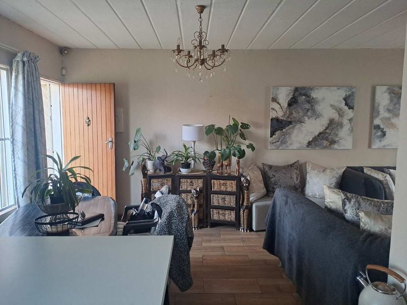 STUNNING Apartment For Sale! - Photo 7