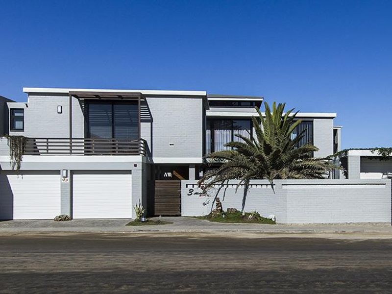 Coastal Gem with Ocean Views - Photo 2